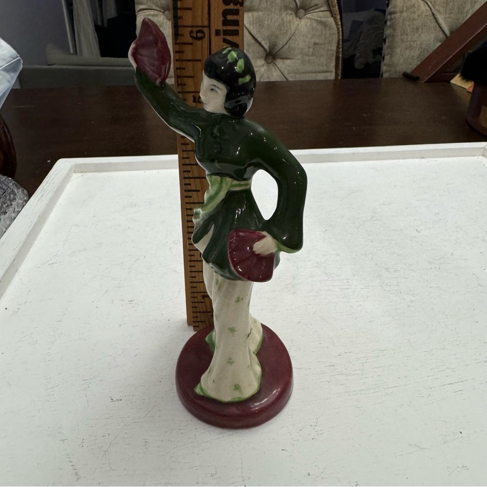 Stamped Copyright Laurel Japan Ceramic Dancer Figurine Cultural Dress Vintage Gl - Picture 8 of 12